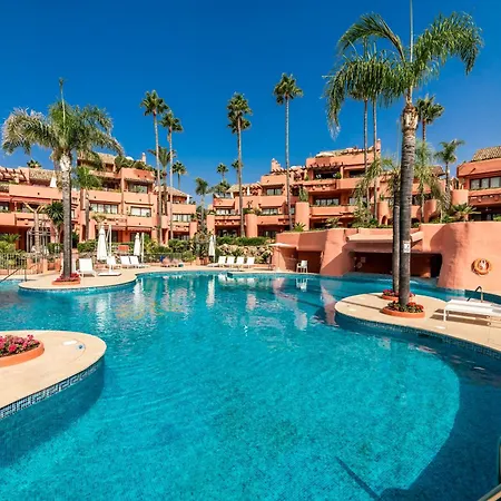 Golden Shore Seafront Estepona