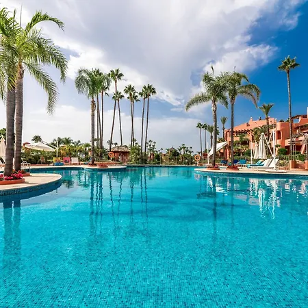 Golden Shore Seafront * Estepona